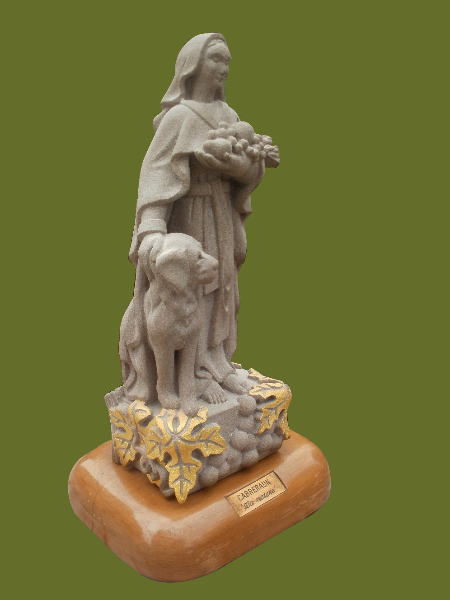 La nature 3 , 'Vierge' chien et fruits , feuilles d'or sur feuilles de pierre de feuilles de chêne, Sculpture . Nature, 'virgin' , dog , fruits and gold leafs. Cabreraun